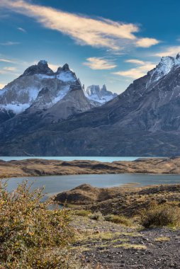 Pehoe Gölü ve Guernos Dağları güzel manzara, Torres del Paine Ulusal Parkı, Patagonya, Şili, Güney Amerika