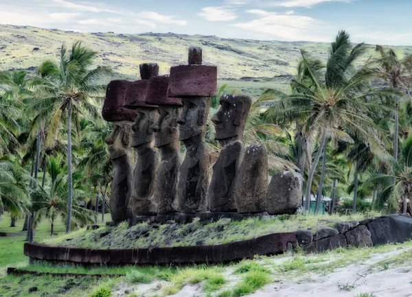Seven Moai Ahu Nau Nau Anakena Beach Ilha Páscoa — Fotografia de Stock