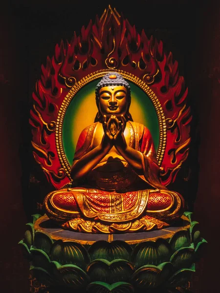 Храм Зуба Будды Чайнатауне Крупный План Учение Статуи Будды Сидя — стоковое фото