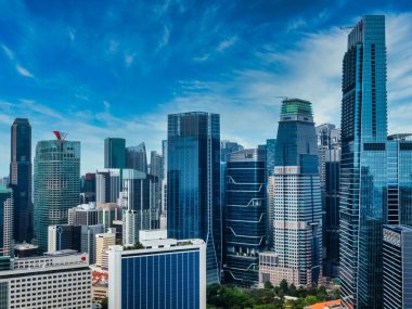 Singapur, Singapur - 08 Ağustos 2018: Singapur ofis binaları soyut mimari görünüm.