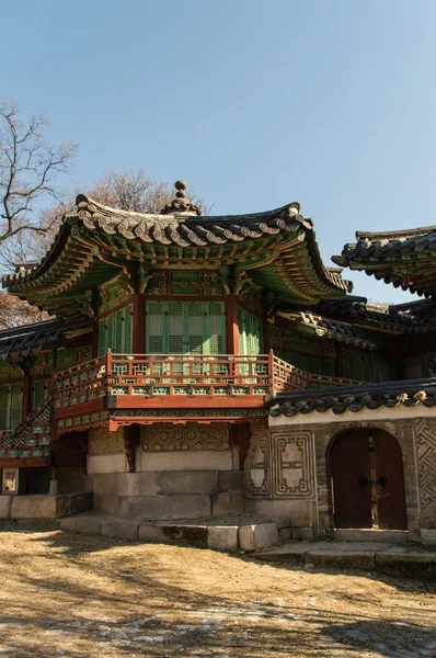 Traditionelle Architektur in changdeokgung — Stockfoto