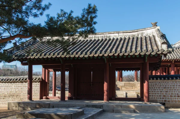 Santuário de Jongmyo é um santuário confucionista em Seul, Coreia do Sul — Fotografia de Stock