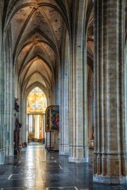 Antwerp, Belçika - 25 Ağustos 2024: Onze Lieve Vrouwekathedraal (Meryem Katedrali), Antwerp, Belçika