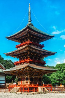 1712 'de inşa edilen üç katlı tapınak Naritasan Shinshoji Tapınağı' nda duruyor..