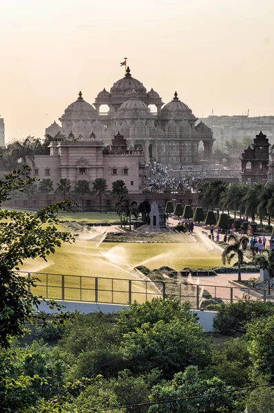 Fasad av Akshardham tempel — Stockfoto