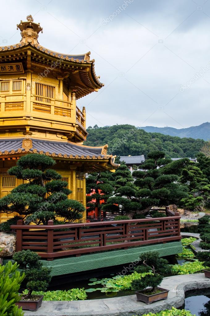 oriental golden pavilion of Chi Lin Nunnery