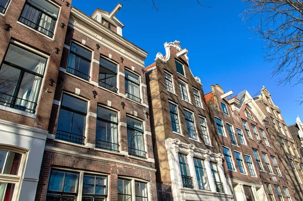 Traditional dutch buildings, Amsterdam — Stock Photo, Image
