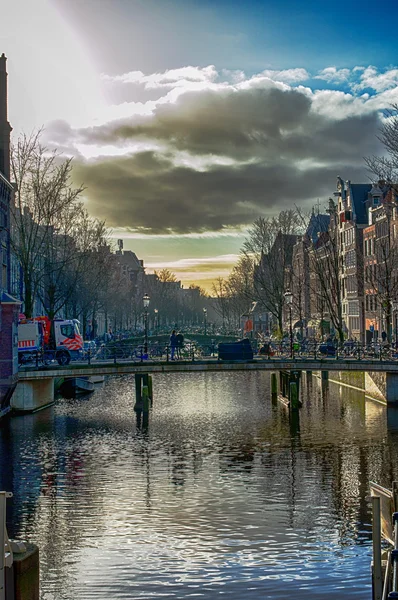 Stadtansicht der Amsterdam-Kanäle — Stockfoto