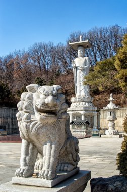 Buda heykeli Bongeunsa Tapınak