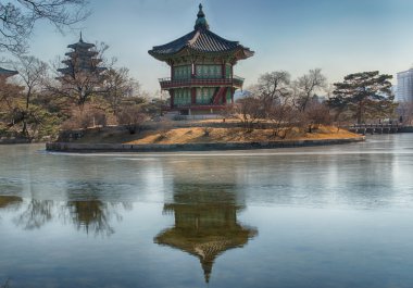 Gyeongbokgung Sarayı Hyangwonjeong Pavyonu
