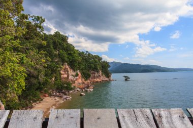 Yaz aylarında güzel tropik deniz