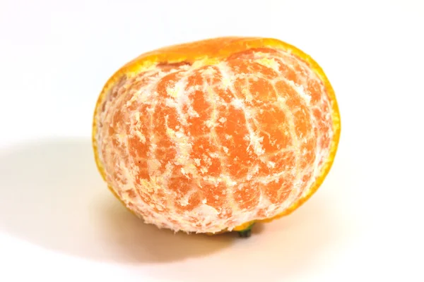 Naranja aislado sobre fondo blanco —  Fotos de Stock