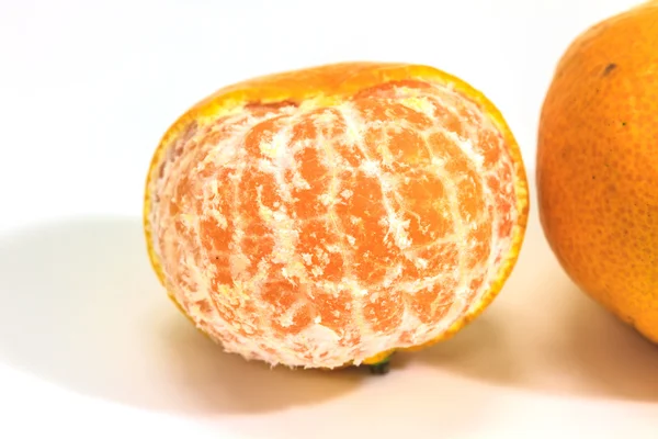 Naranja aislado sobre fondo blanco —  Fotos de Stock