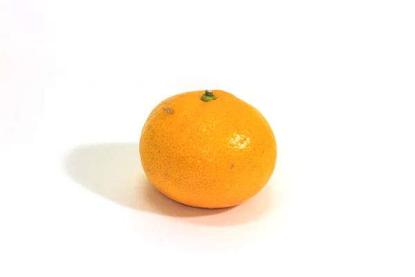 Naranja aislado sobre fondo blanco —  Fotos de Stock