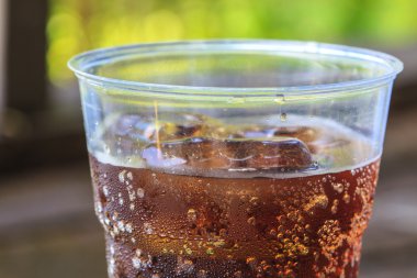 Cola Kupası buz ile