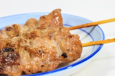 Kızarmış domuz eti.