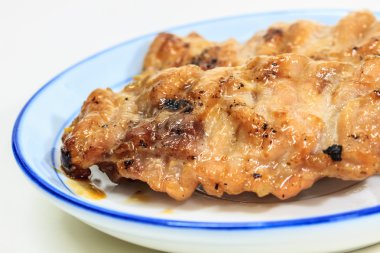 Kızarmış domuz eti.