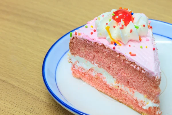 Rebanada de pastel de esponja Victoria — Foto de Stock