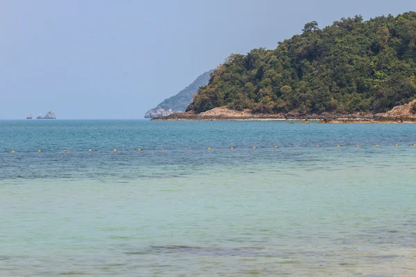 Bellissimo mare tropicale in estate — Foto Stock