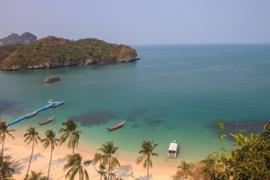 Yaz aylarında güzel tropik deniz