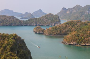Yaz aylarında güzel tropik deniz