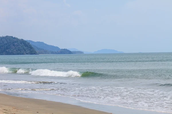 沙滩和海浪 — 图库照片