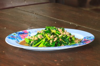 Domuz eti Stir Fried kale