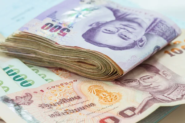 Billetes de Baht tailandés —  Fotos de Stock