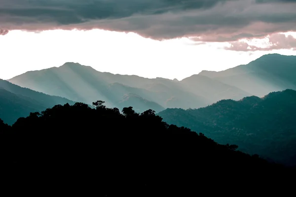 Silhouetted mountians abstract — Stock Photo, Image