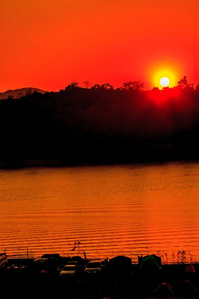 Abstracte zonsondergang in lake — Stockfoto