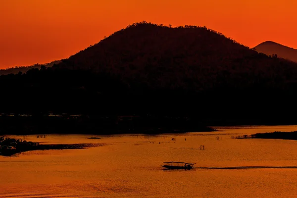 Tramonto astratto al lago — Foto Stock