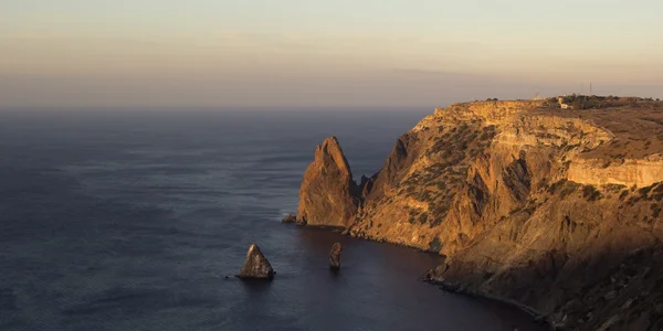 Falésias perto de Cape Fiolent, Crimeia — Fotografia de Stock