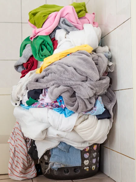 Laundry in basket — Stock Photo, Image