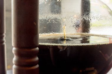 Soğuk kahve damla demlemek