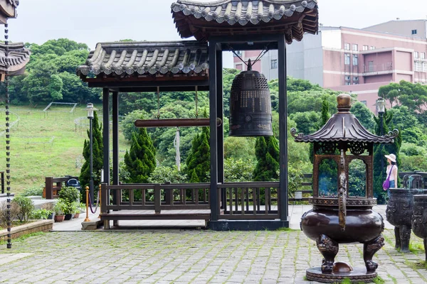 Campainha Budista Templo Guan Dao Guan Ying Nova Taipei — Fotografia de Stock