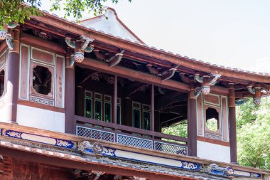 Lin Ailesi Konağı ve Bahçesi. Lin Pei aile bahçesi Tayvan 'da geleneksel bir Çin evidir.
