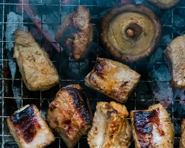 Pilze Und Fleisch Grillen Auf Dem Grill Blick Von Oben — Stockfoto