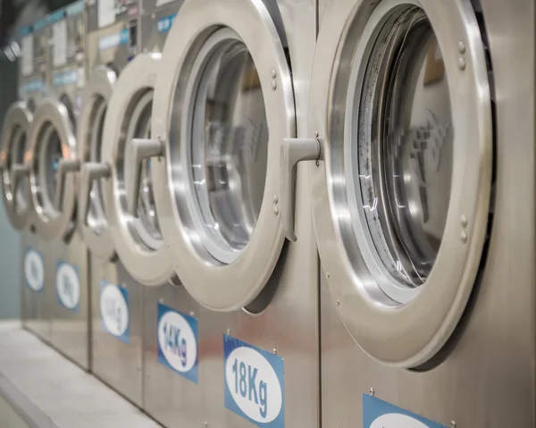 Washing machines at laundry — Stock Photo, Image