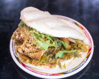 Tayvanlı guo bao bir tablo