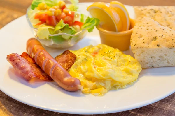 Bacon and egg breakfast — Stock Photo, Image