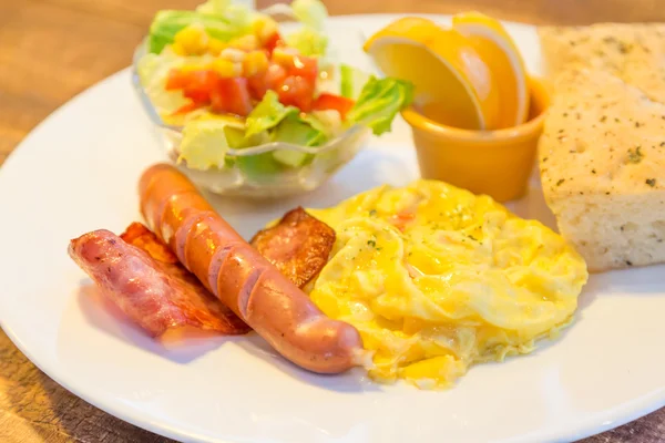 Bacon and egg breakfast — Stock Photo, Image