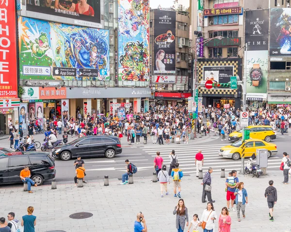 Crowds in Ximending District, Taipei — Stock Photo, Image