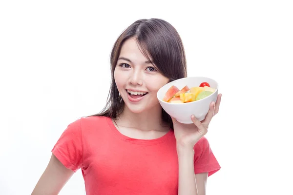 Mulher asiática segurando tigela de frutas — Fotografia de Stock