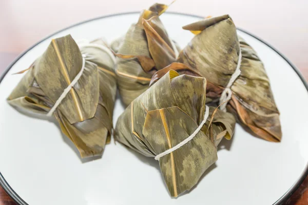 Zongzi servido en el plato — Foto de Stock