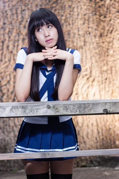 Asiatische senior high schoolgirl — Stockfoto