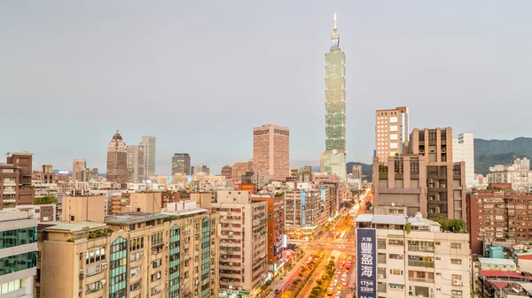 Paisaje urbano de Taipei con Taipei 101 —  Fotos de Stock