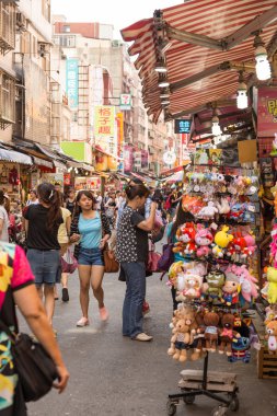 Danshui yaya alışveriş alanı yürüyüş alışveriş
