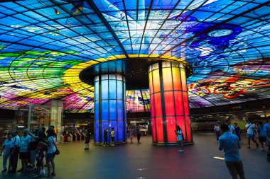 Foromosa Bulvarı Mrt meydanının, taşıt