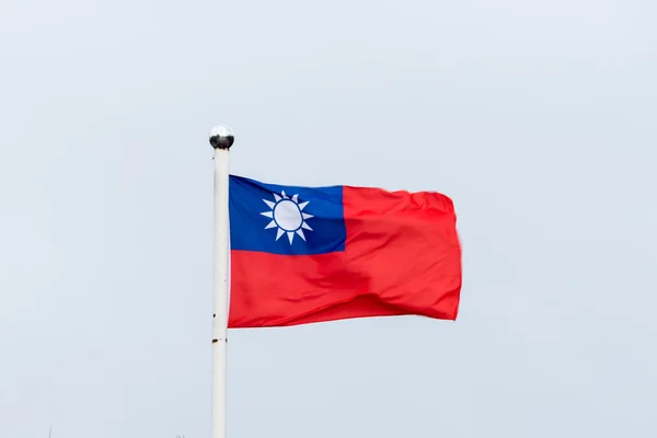 風に吹かれて台湾国旗 — ストック写真