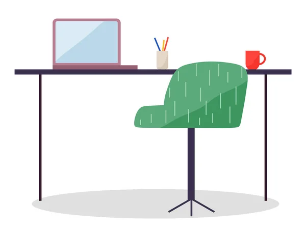 Local de trabalho com laptop sem fio moderno e cadeira confortável, mesa de escritório com computador e copo — Vetor de Stock